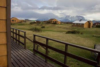 Hosteria Lago Tyndall Torres del Paine National Park Екстер'єр фото